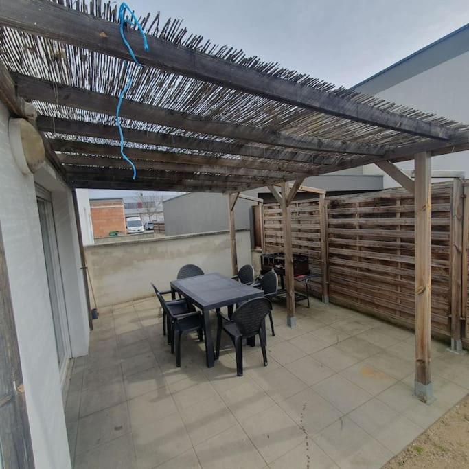 Bel Appartement Rez De Jardin オルブール エクステリア 写真